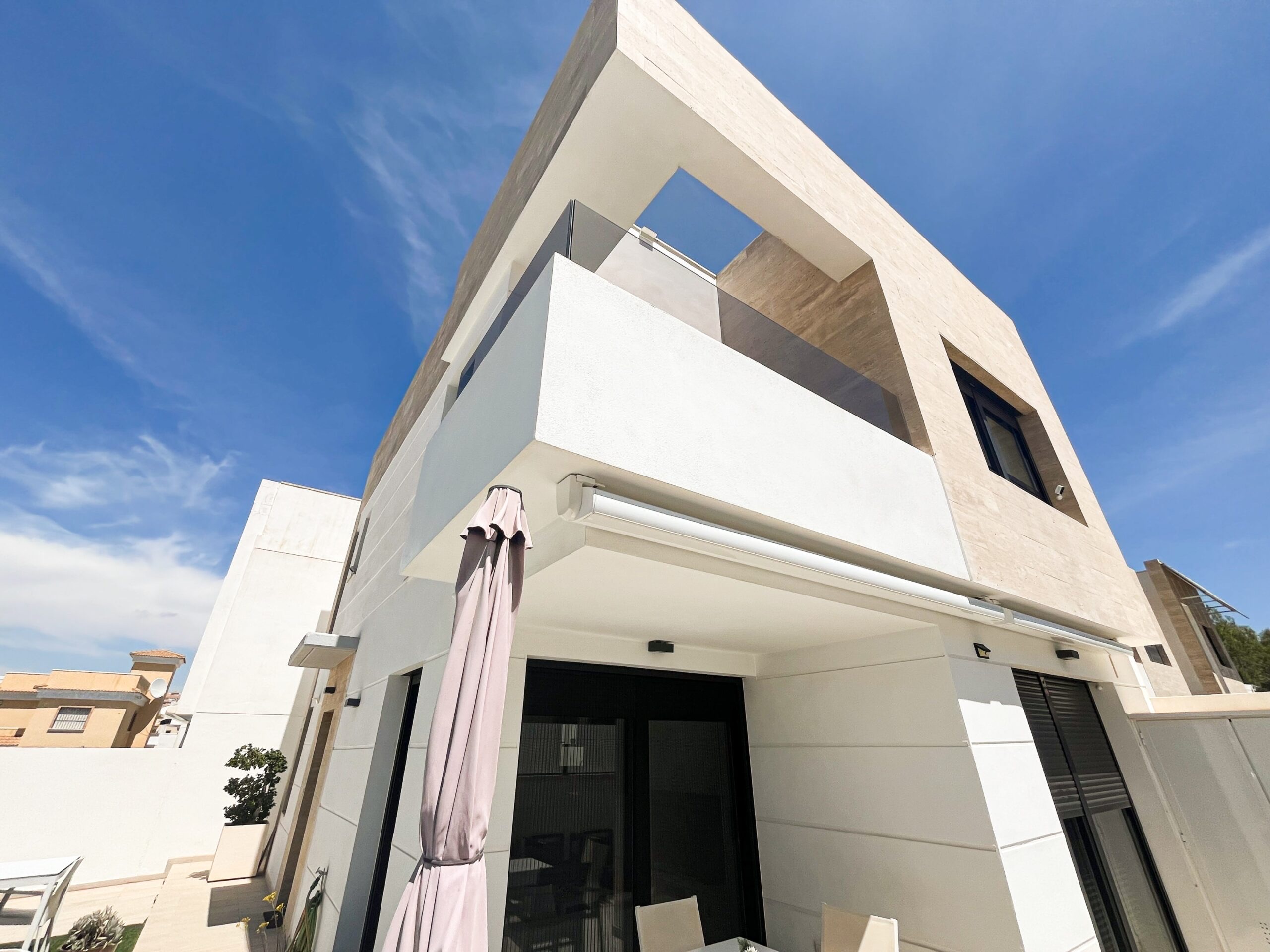 Moderne villa "Blue Lagoon" Villamartin