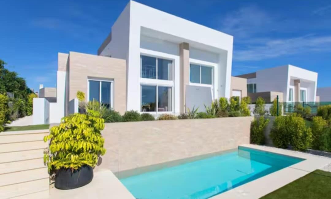 Luxury villa "Finca Golf" — 1