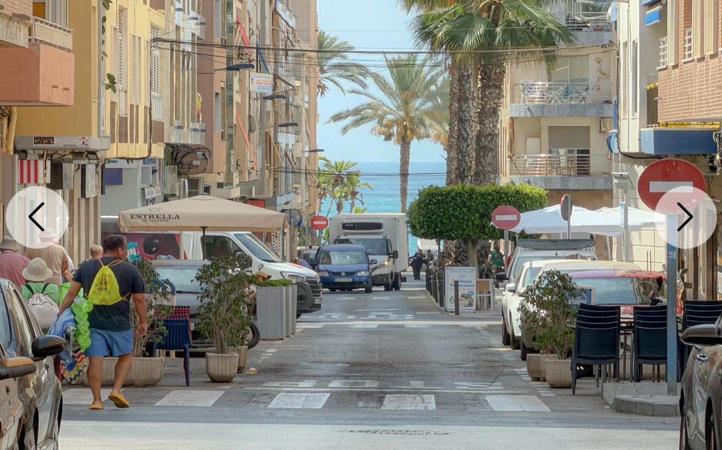 Semi-Renovated Apartment 200m from Cura Torrevieja Beach — 3